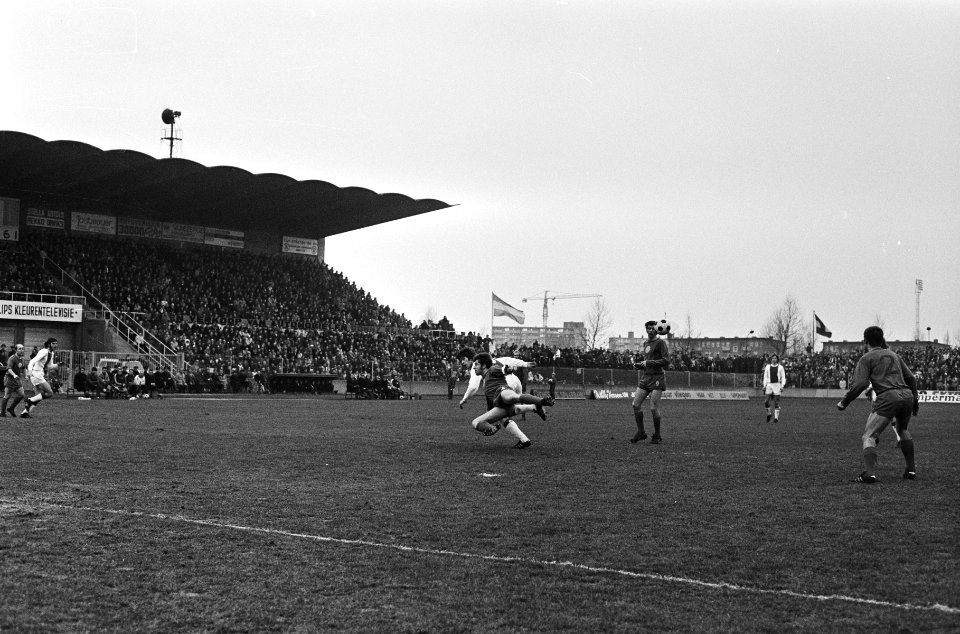MVV tegen Ajax 1-0, Bestanddeelnr 924-1836