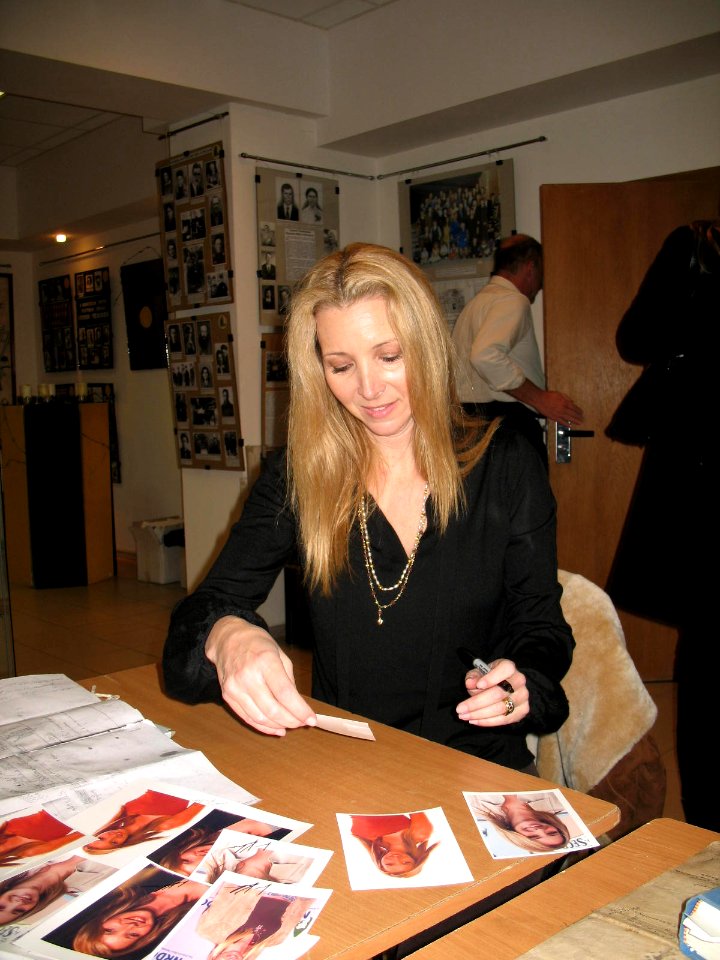 Museum of history and culture of Jews of Belarus Lisa Kudrow