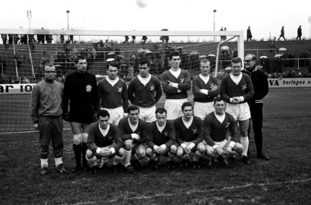 MVV tegen Ajax 2-2 Elftal MVV, Bestanddeelnr 915-7326