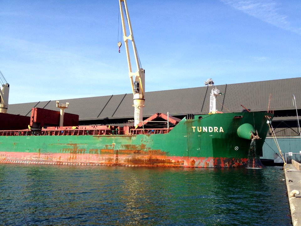 MV Tundra at Redpath Sugar