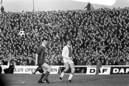 MVV tegen Ajax 1-1, Bestanddeelnr 923-2057