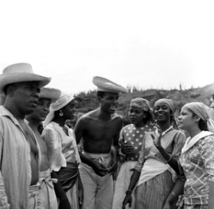 Muzikanten en dansers in Barber op Curaçao, Bestanddeelnr 252-3485