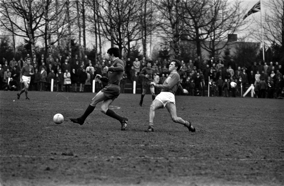 MVV tegen Feyenoord 1-1., Bestanddeelnr 923-3732