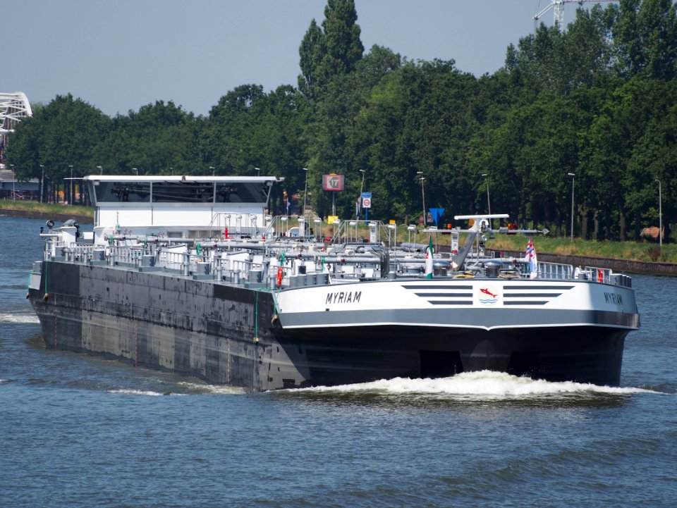 Myriam - ENI 02333752, Amsterdam-Rijnkanaal, pic1