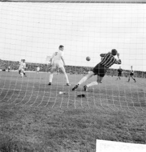 MVV tegen Feyenoord 0-0. Spelmoment, Bestanddeelnr 912-9961