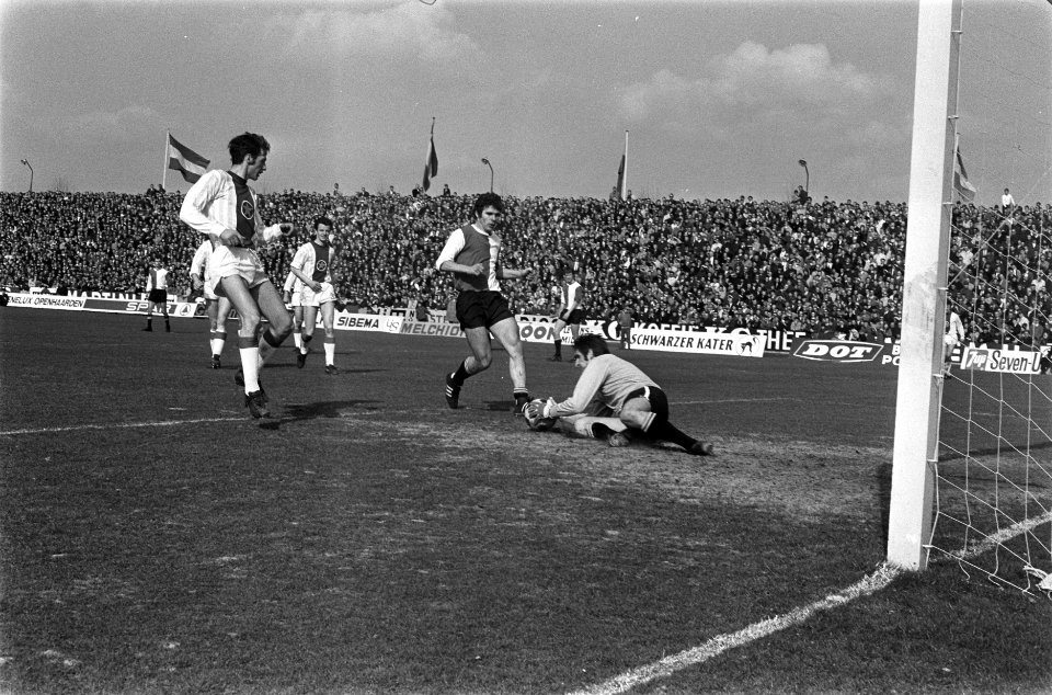 MVV tegen Feyenoord 1-1, Bestanddeelnr 923-3735