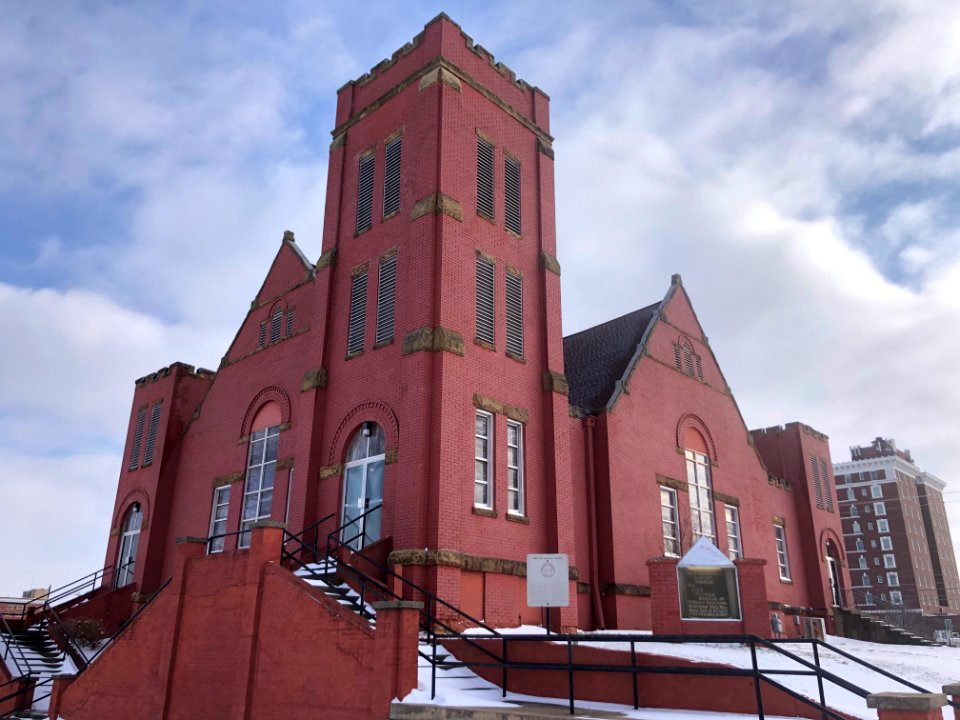 Muskogee snowstorm 2021-02-15 First Missionary Baptist Church N