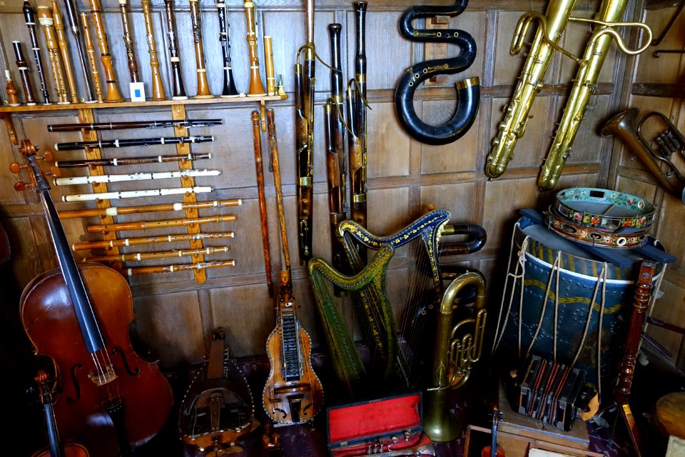 Musical instrument - Snowshill Manor - Gloucestershire, England - DSC09595