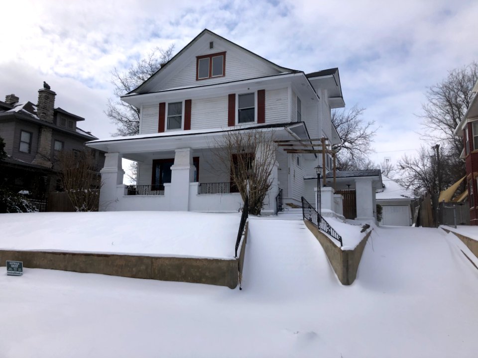 Muskogee snowstorm 2021-02-15 225 Kendall Blvd E