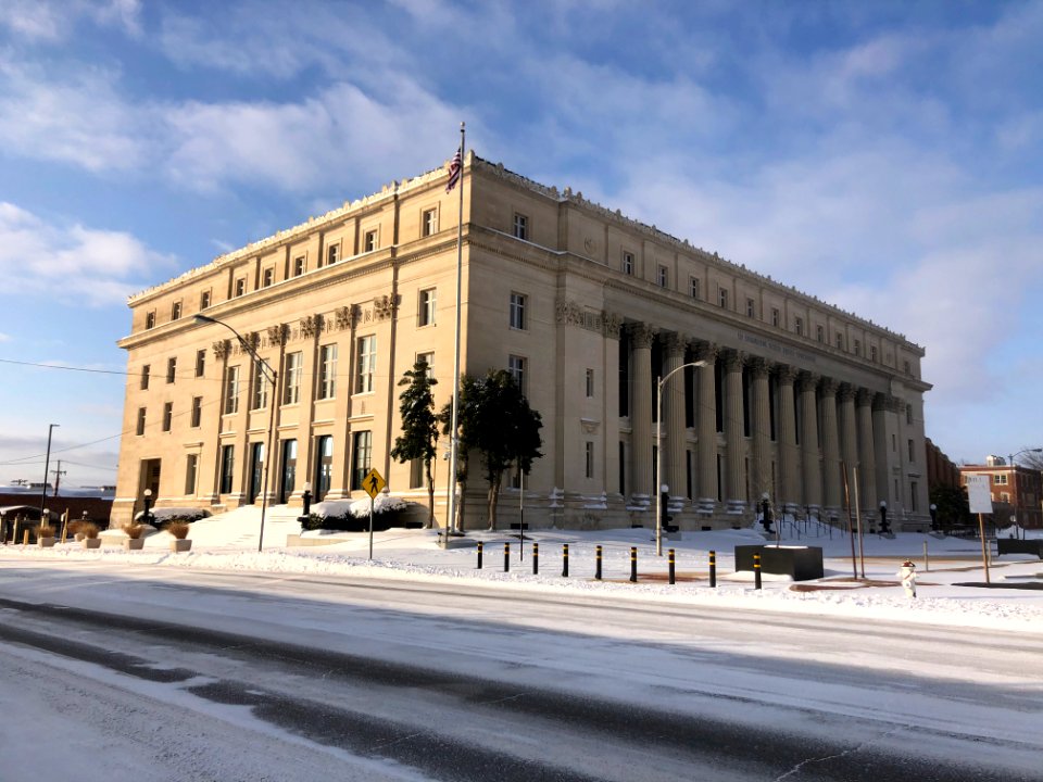 Muskogee snowstorm 2021-02-15 Ed Edmondson United States Courthouse S