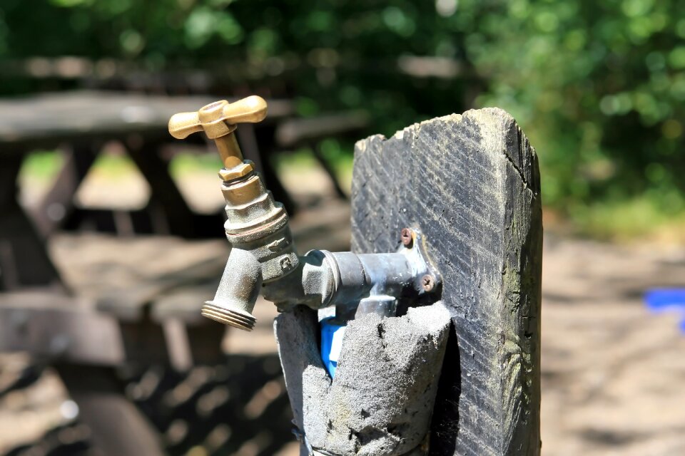 Connector drink faucet