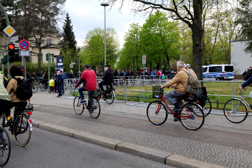 MyGruni 1st may demonstration Berlin 2021 Grunewald 04