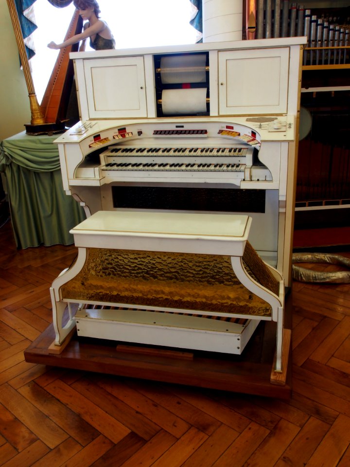 Museum Wilhelmsbau Morton Cinema Organ