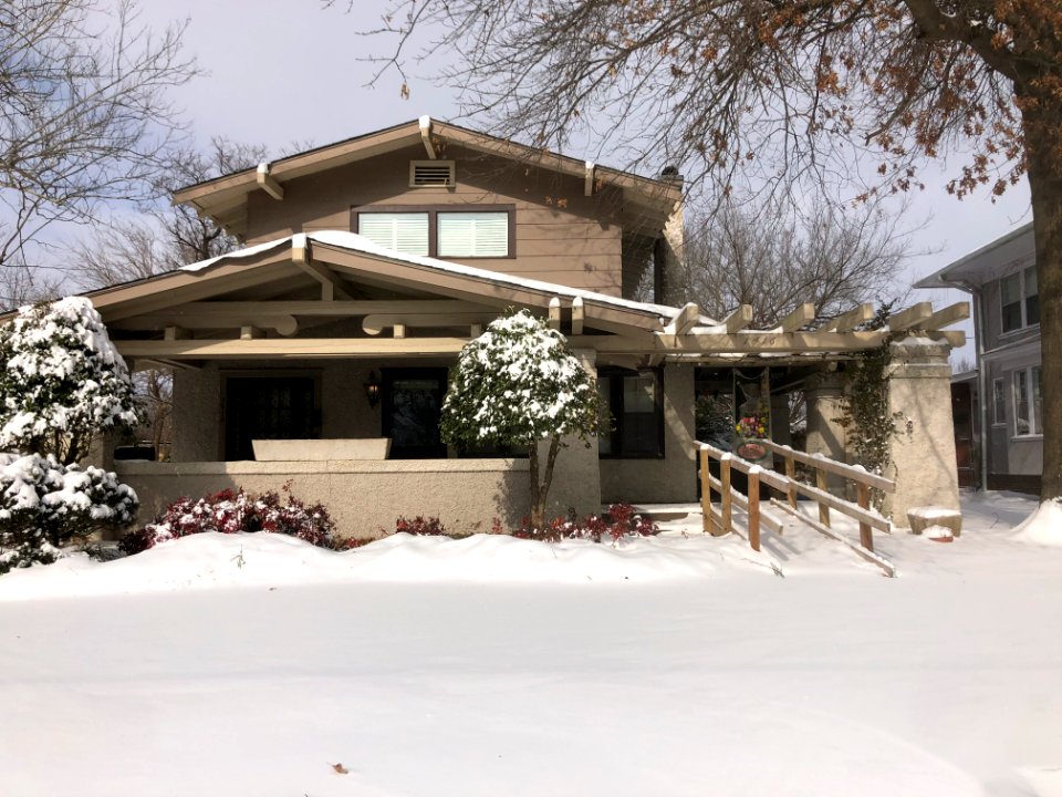 Muskogee snowstorm 2021-02-15 1416 W Okmulgee Ave SW