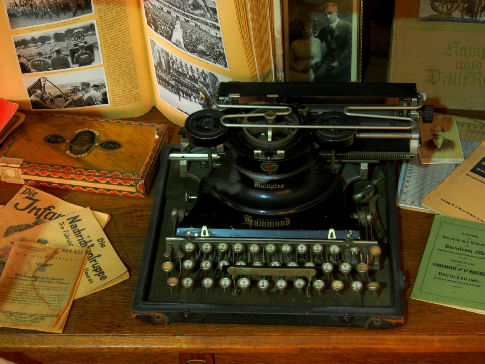 Museum Wilhelmsbau Hammond Multiplex typewriter