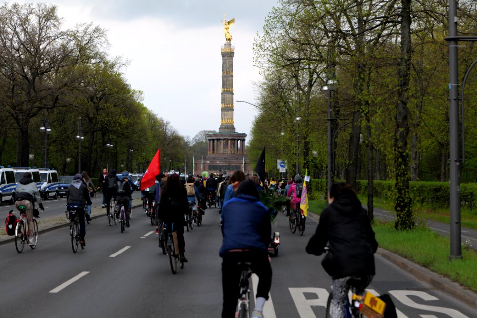 MyGruni 1st may demonstration Berlin 2021 Hermannplatz to Großer Stern 98