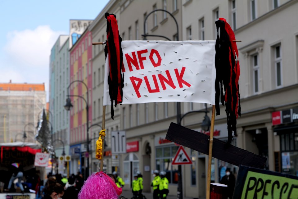 MyGruni 1st may demonstration Berlin 2021 Hermannplatz to Großer Stern 01
