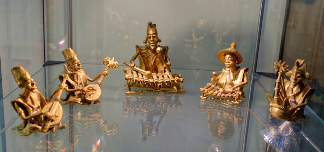 Musicians - Naturhistorisches Museum Nürnberg - Nuremberg, Germany - DSC03900