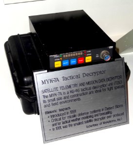 MYK-7A Tactical Decryptor, a KG-45 tactical decryptor unit - National Cryptologic Museum - DSC07977