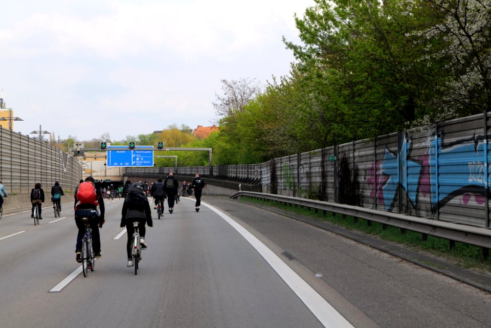MyGruni 1st may demonstration Berlin 2021 Grunewald to Hermannplatz 93