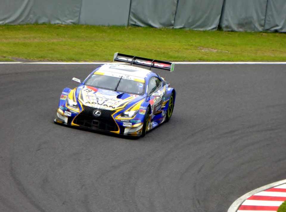 No.19 WedsSport ADVAN RC F at 2015 Suzuka Tire Test (5)