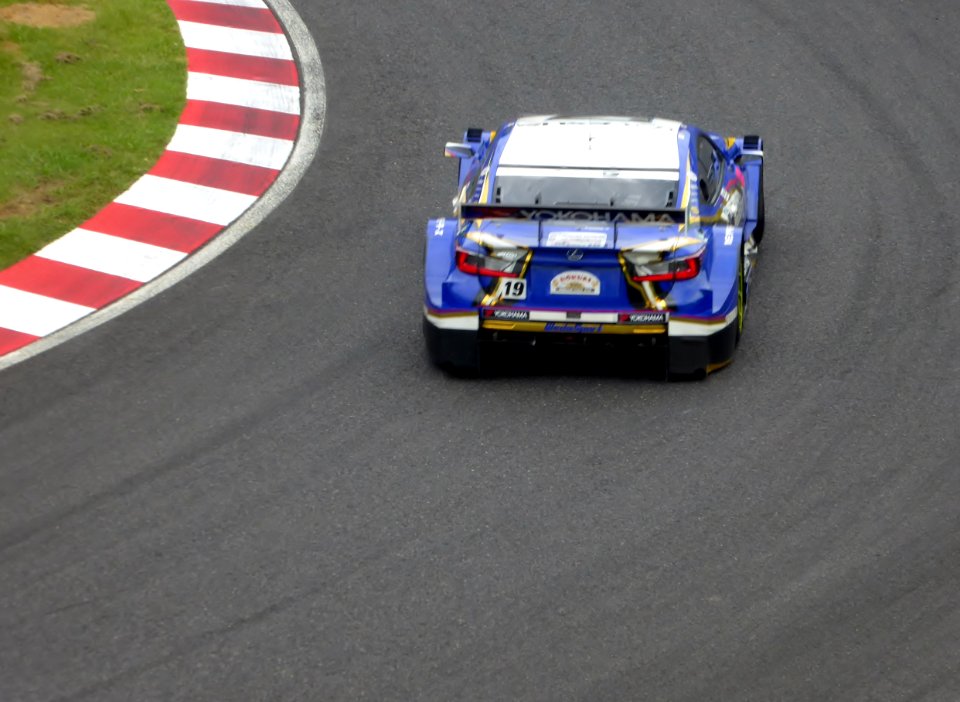 No.19 WedsSport ADVAN RC F at 2015 Suzuka Tire Test (4)