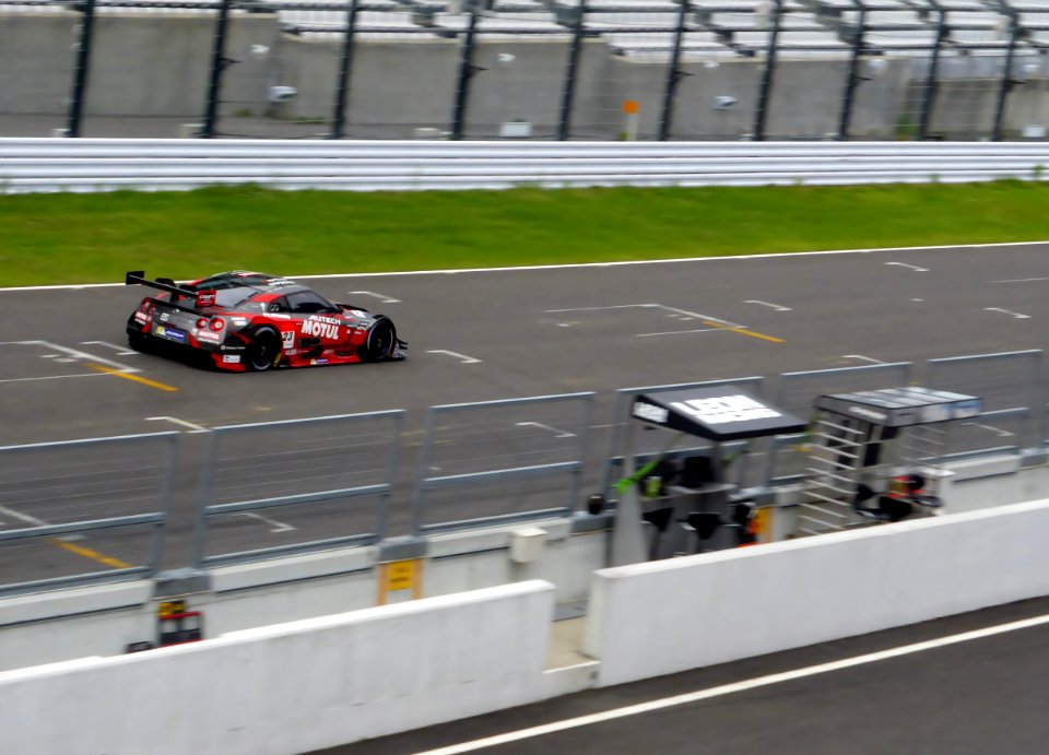 No.23 MOTUL AUTECH GT-R at 2014 SUPER GT SUZUKA TEST (8)