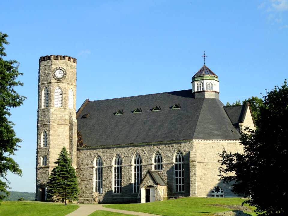 NMH buildings - Memorial Chapel - DSC00777