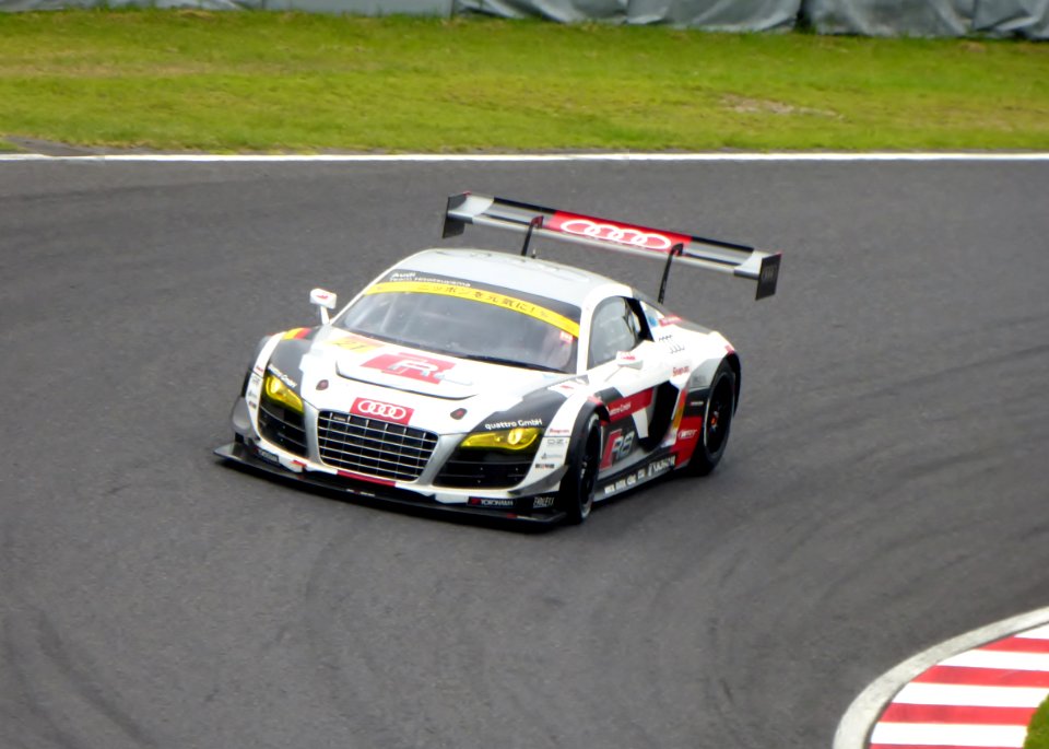 No.21 Audi R8 LMS ultra at 2015 Suzuka Tire Test (4)