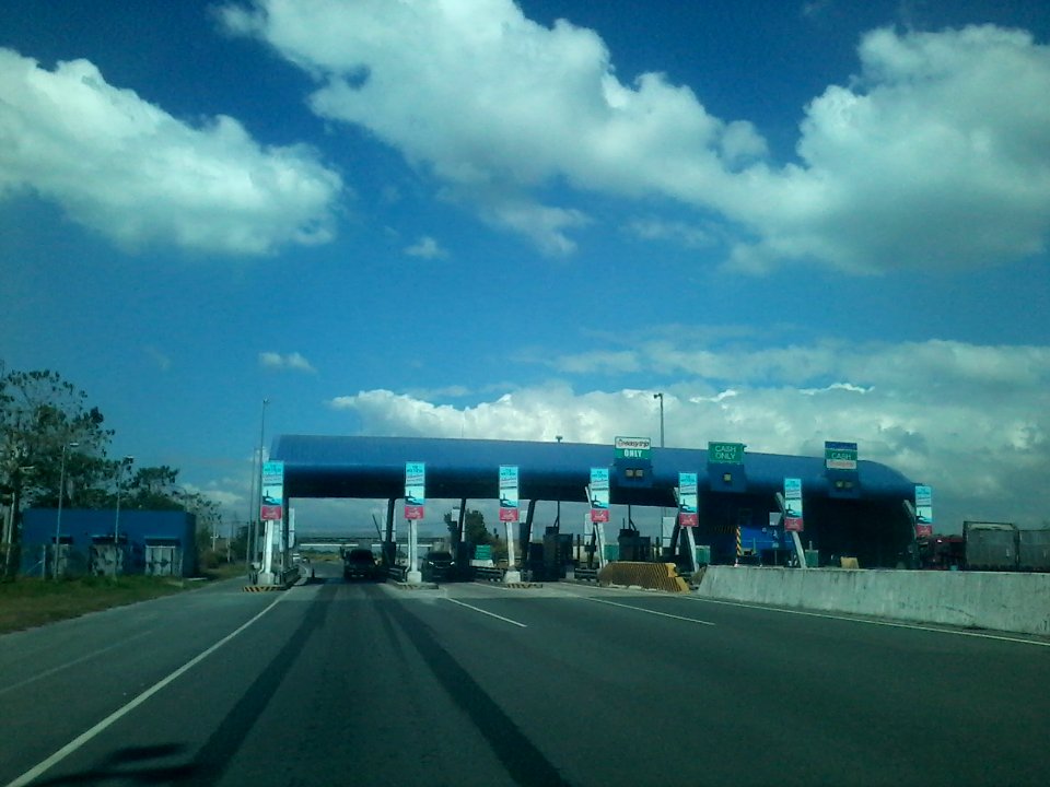 NLEX Santa Ines Toll Plazajwilz
