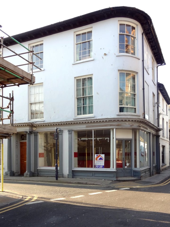 No.12 Bridge Street (Haidresser's Salon)