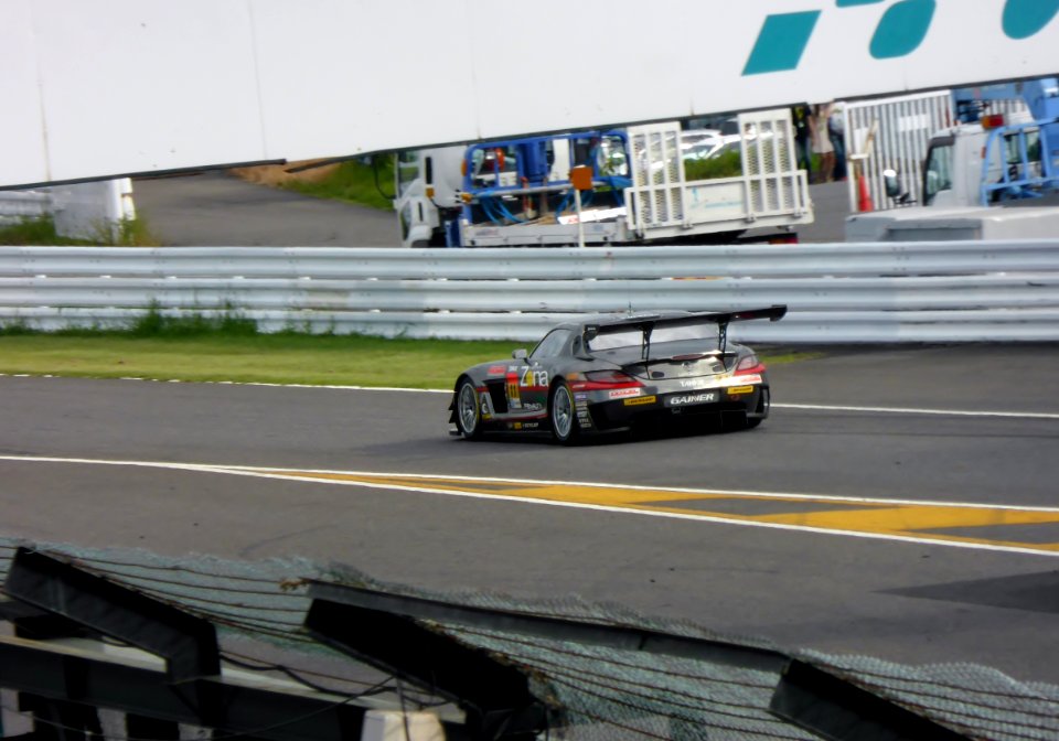 No.11 GAINER DIXCEL SLS at 2014 pokka sapporo 1000km (10)