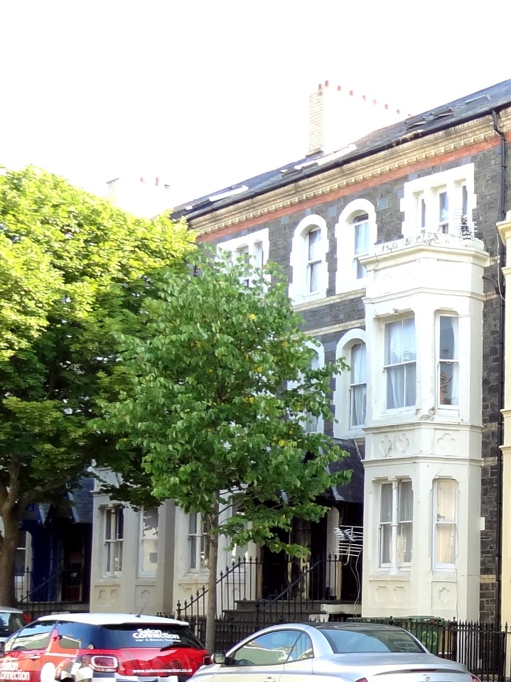 No.11 Queen's Terrace, Queen's Road