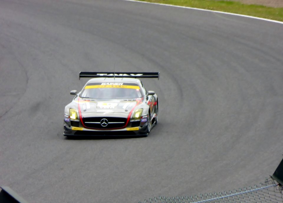 No.11 GAINER DIXCEL SLS at 2014 SUPER GT SUZUKA TEST (1)