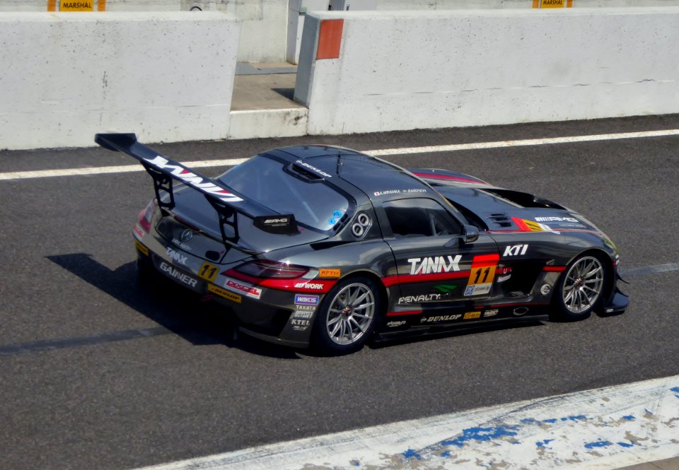 No.11 GAINER TANAX SLS at 2015 Suzuka Tire Test (4)