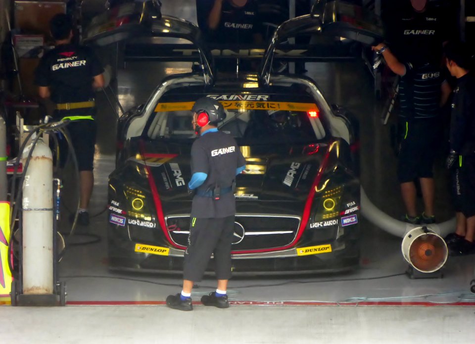 No.11 GAINER TANAX SLS at 2015 Suzuka Tire Test (1)