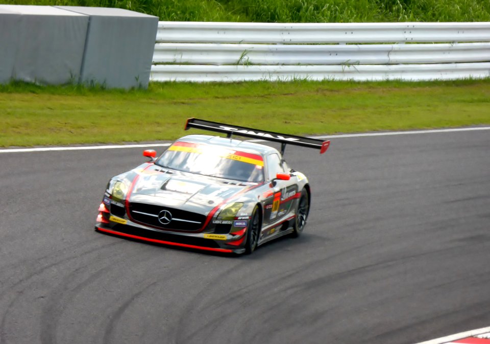 No.11 GAINER DIXCEL SLS at 2014 pokka sapporo 1000km (5)