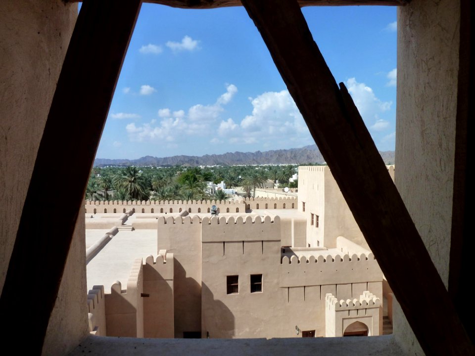 Nizwah-Fort-view