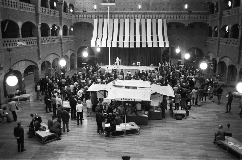 NJG-Congres (Jongeren 16 tot 25 jaar ) met De bezem door leeftijdsgrens , Koop, Bestanddeelnr 923-9303