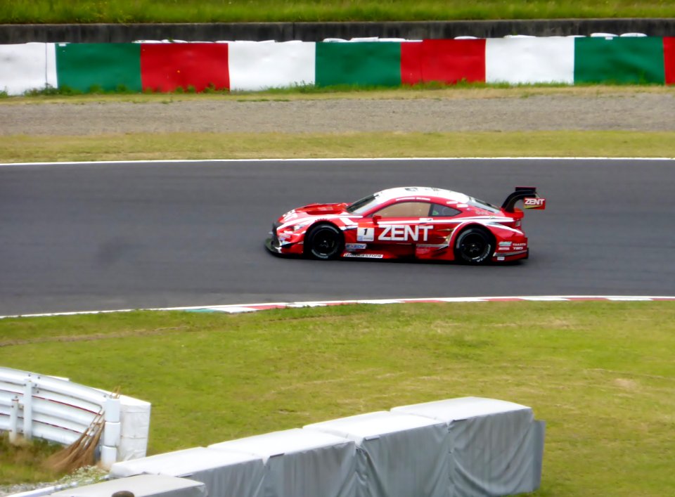 No.1 ZENT CERUMO RC F at 2014 SUPER GT SUZUKA TEST (3)