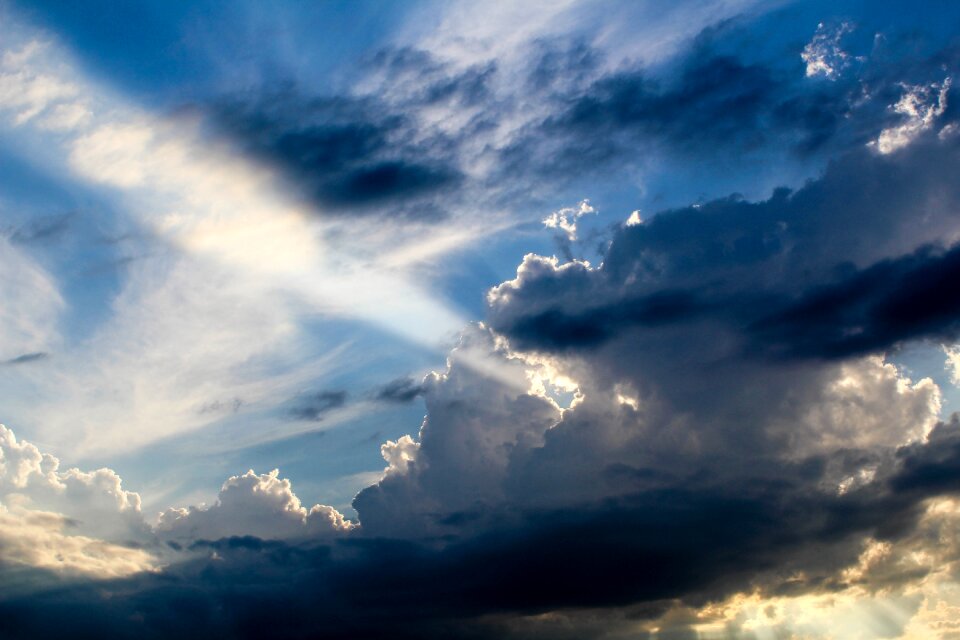 Evening light weather mood cloud cover