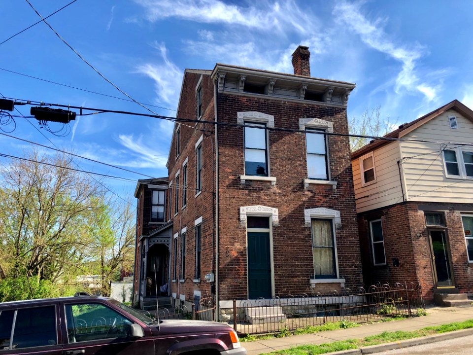 11th Street, Lewisburg, Covington, KY 