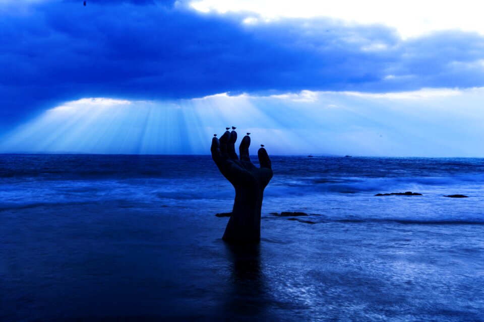 Life of the hand pohang light down