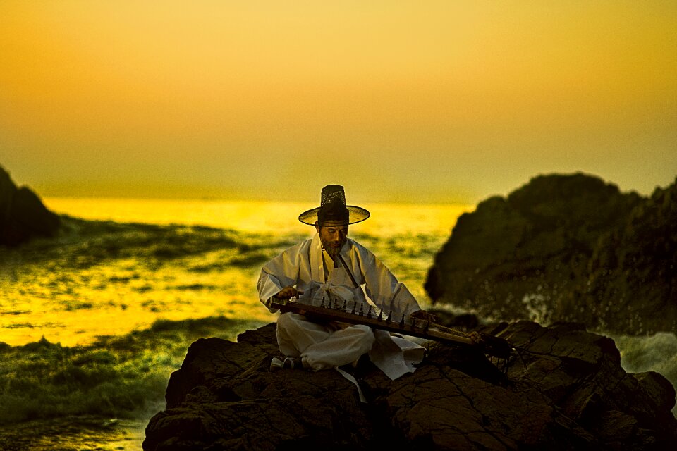 Sunrise must go now scholar