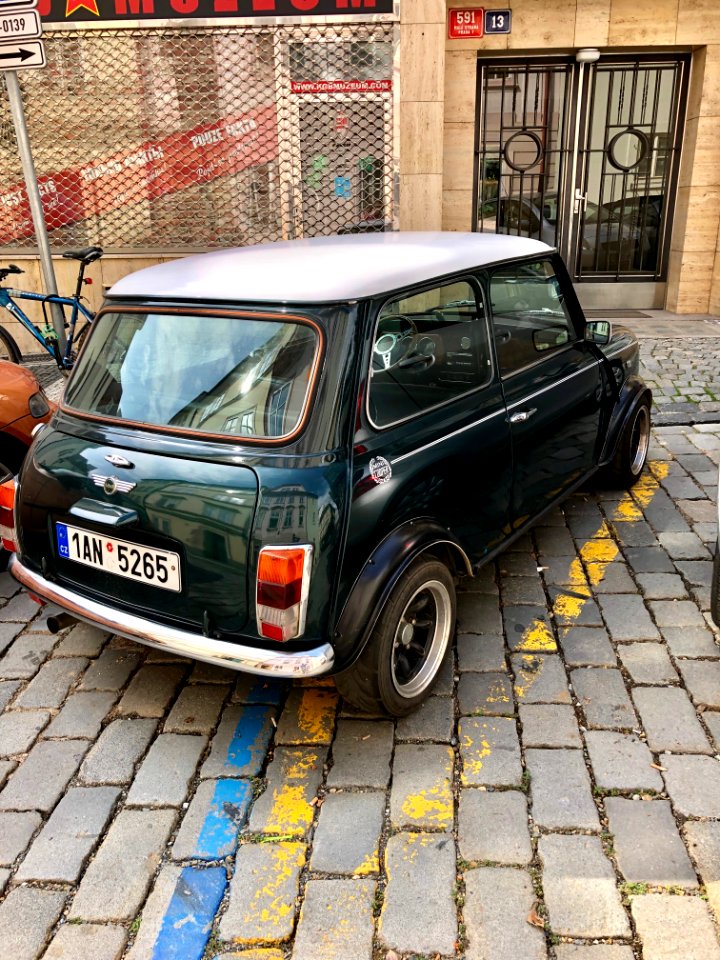 Mini Cooper, Vlašská, Malá Strana, Praha, Hlavní Město Pra… 