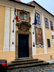 Vlašský Špitál S Kaplí Panny Marie A Svatého Karla Boromej… 
