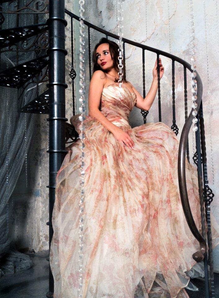 Model stairs dress