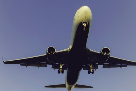 Airplane flight landing gear photo