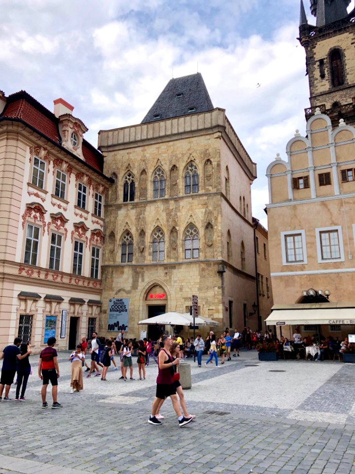 Dům U Kamenného Zvonu, Staré Město, Praha, Hlavní Město Pr… 