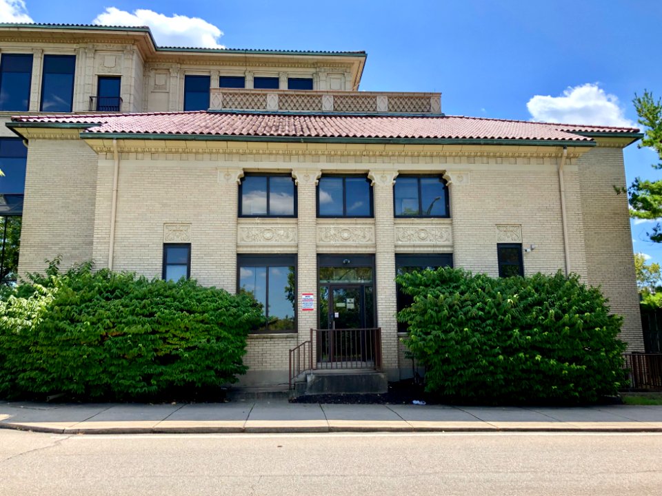 Harriet Beecher Stowe School, Queensgate, Cincinnati, OH 